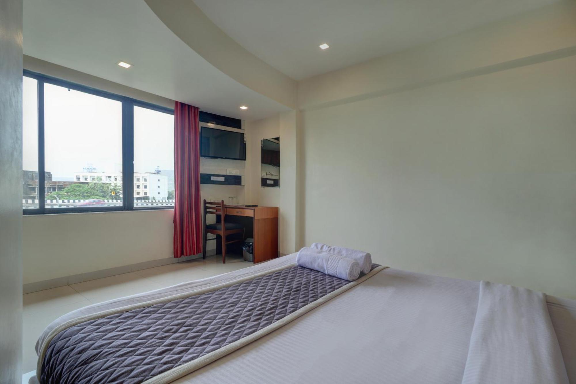 Hotel New Sarovar Grand Panvel Exterior foto