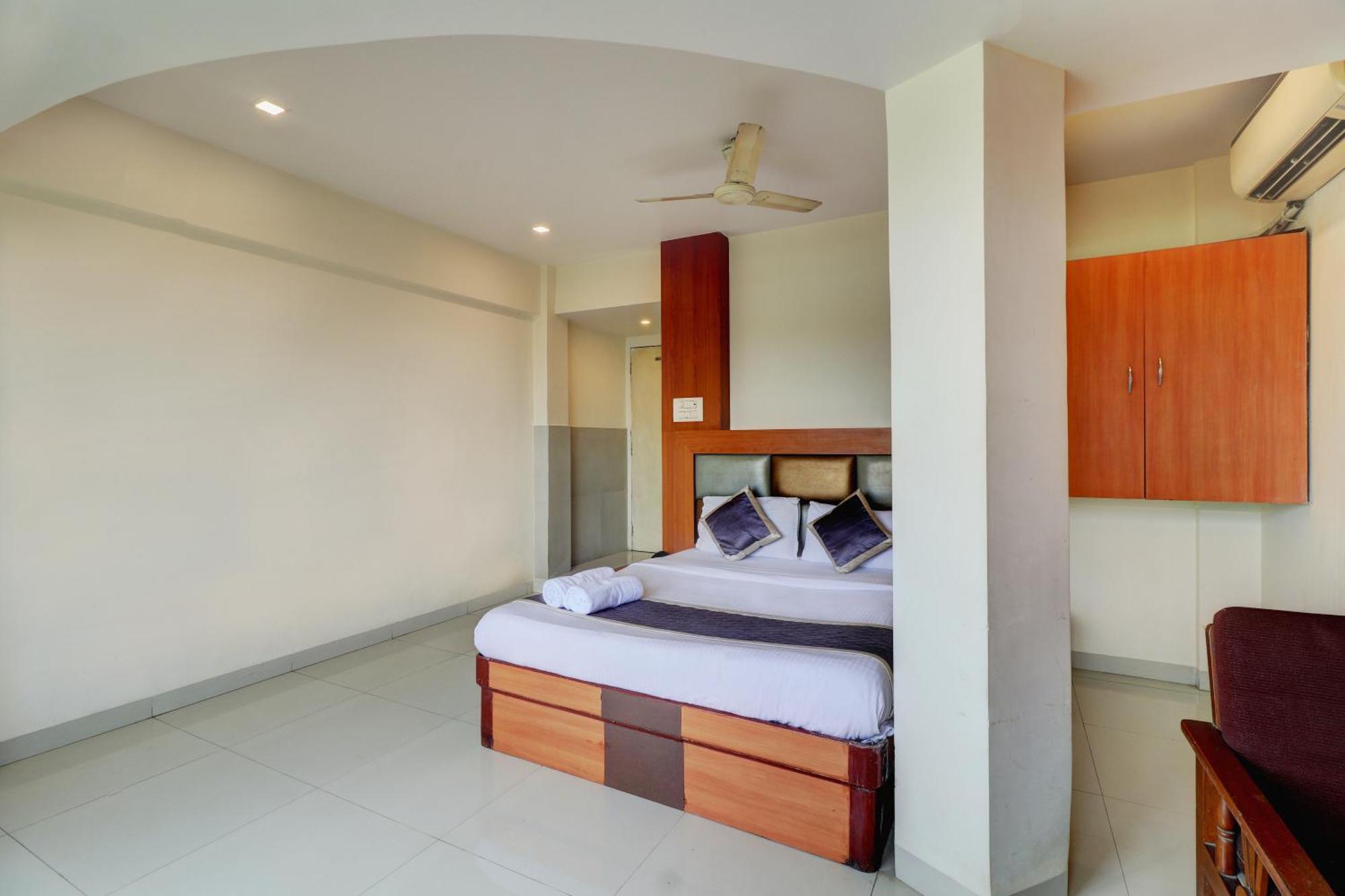 Hotel New Sarovar Grand Panvel Exterior foto
