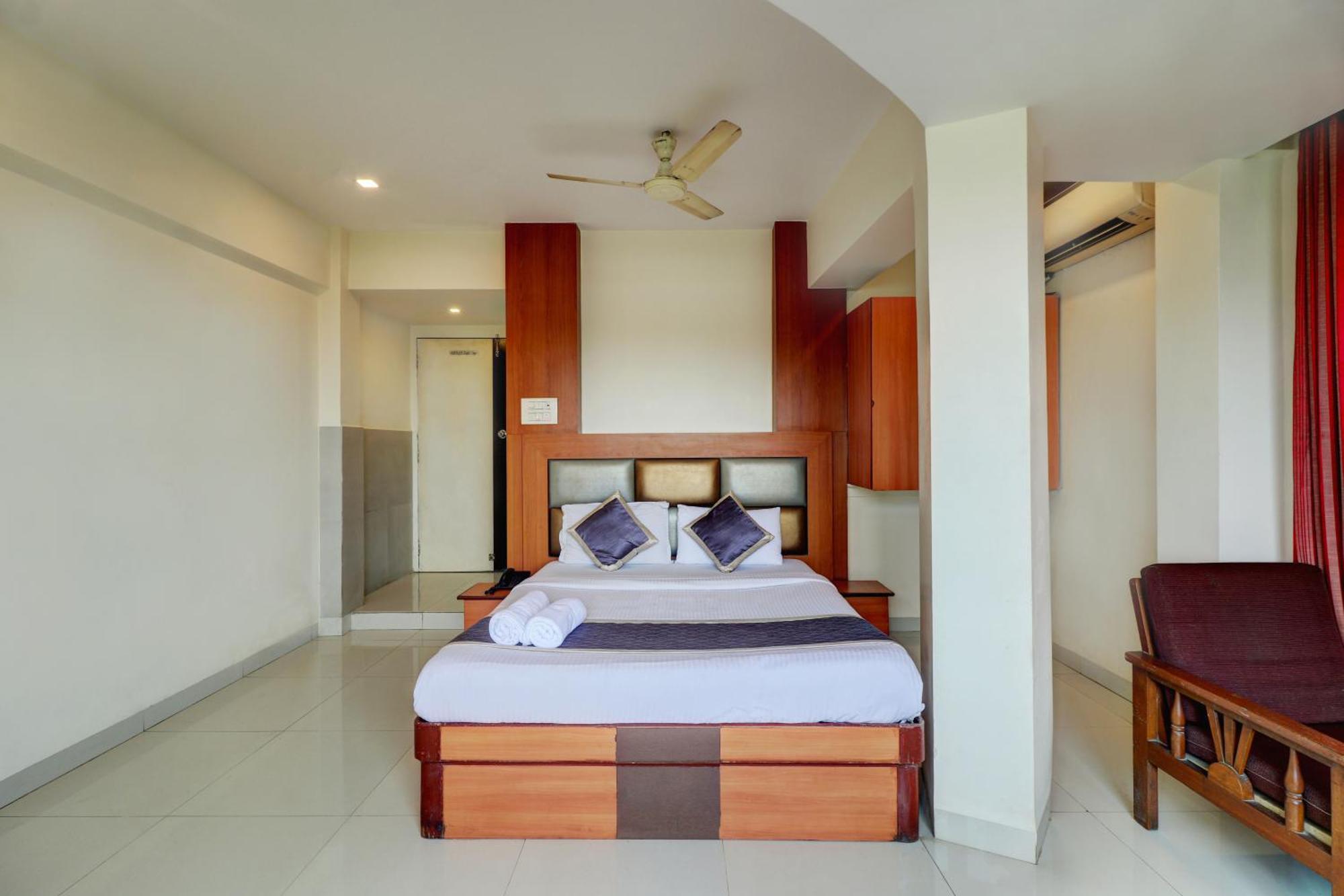 Hotel New Sarovar Grand Panvel Exterior foto