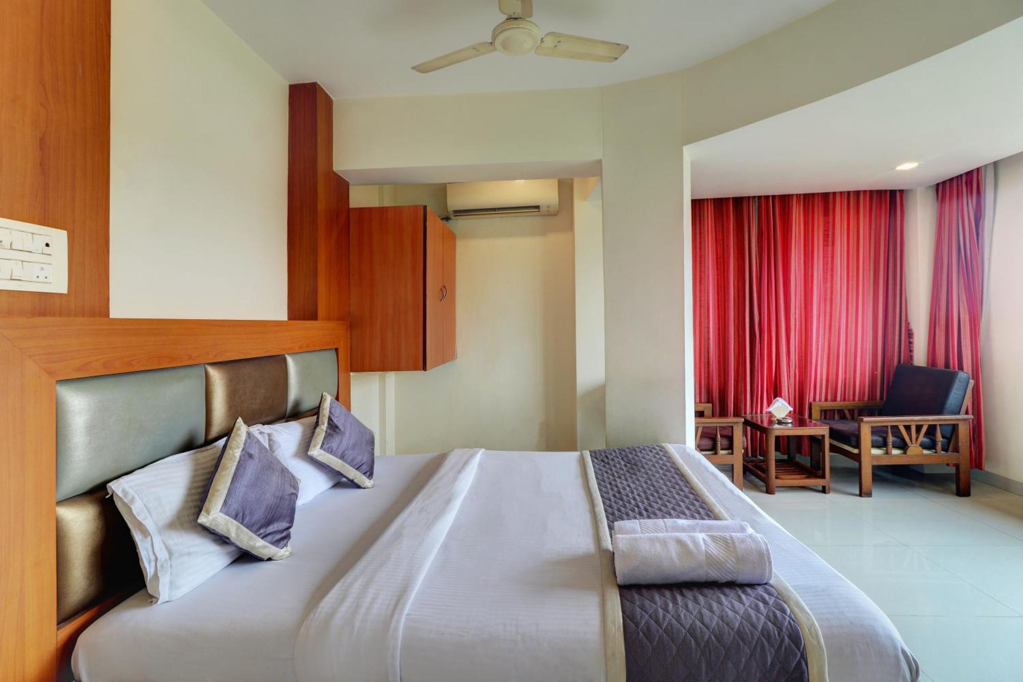 Hotel New Sarovar Grand Panvel Exterior foto